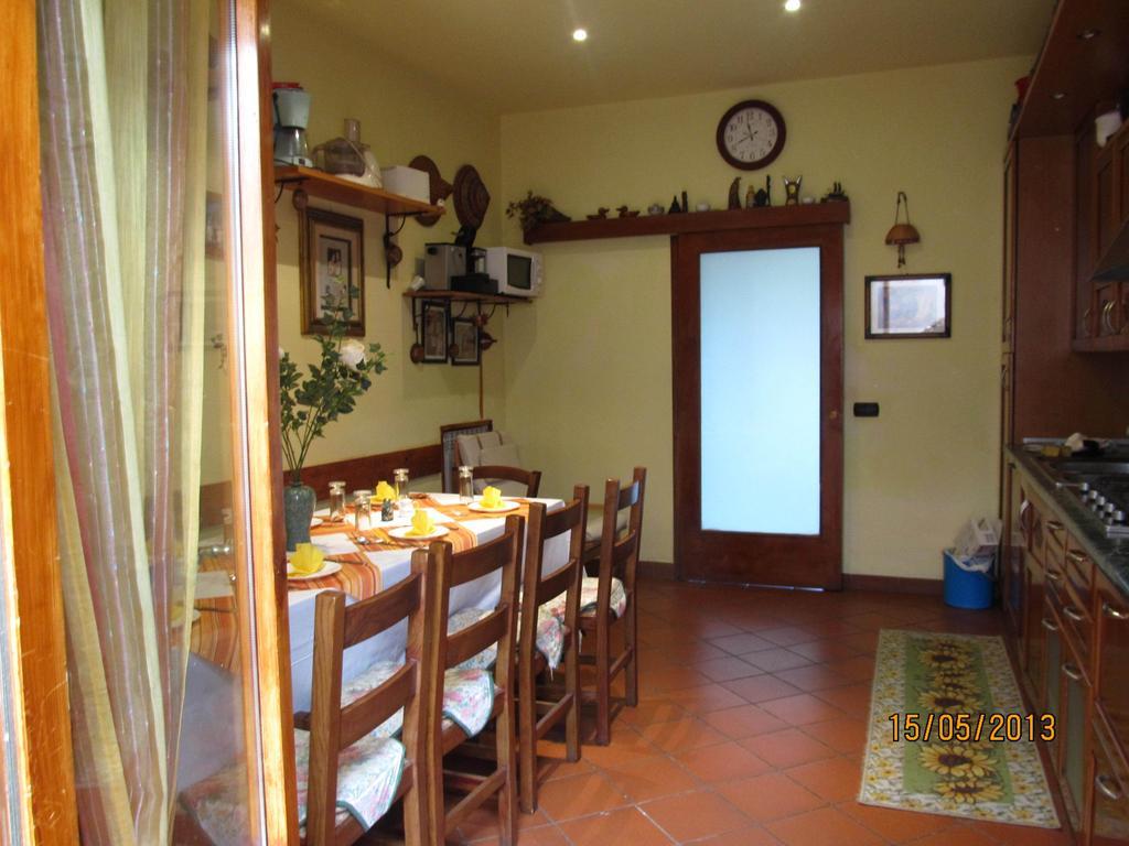 La Bella Casa Del Cuoco Hotel Campi Bisenzio Værelse billede