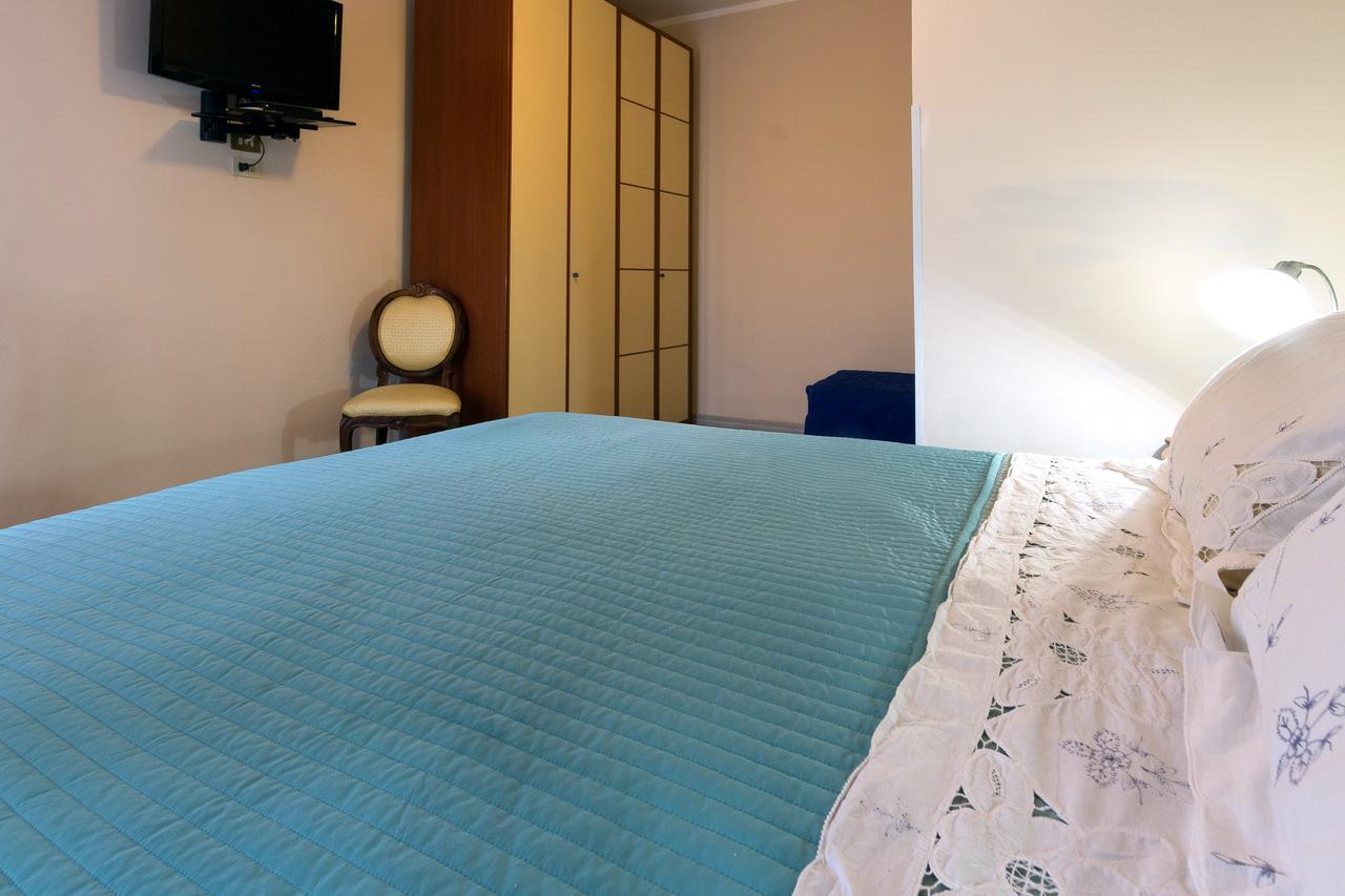 La Bella Casa Del Cuoco Hotel Campi Bisenzio Eksteriør billede