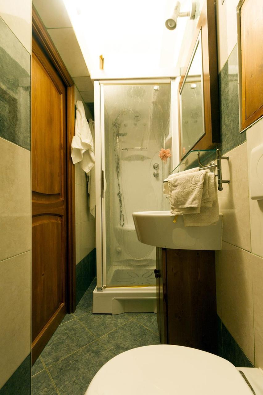 La Bella Casa Del Cuoco Hotel Campi Bisenzio Eksteriør billede